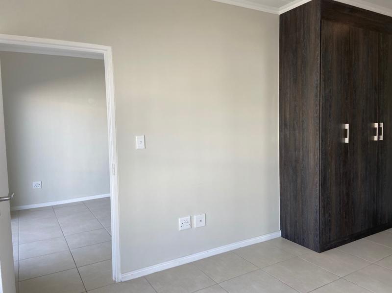 To Let 1 Bedroom Property for Rent in Sandown Western Cape
